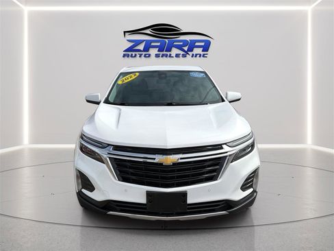 Used 2022 Chevrolet Equinox LT image 2