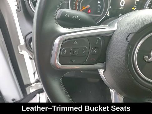 Used 2021 Jeep Gladiator Overland w/ Popular Equipment Package image 16