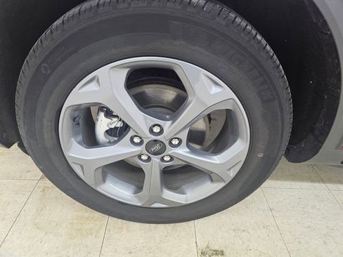 Used 2025 Ford Escape ST-Line AWD/4WD image 21
