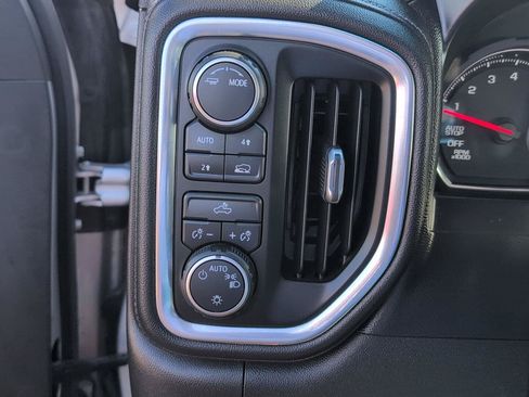 Used 2021 Chevrolet Silverado 1500 LT AWD/4WD image 21
