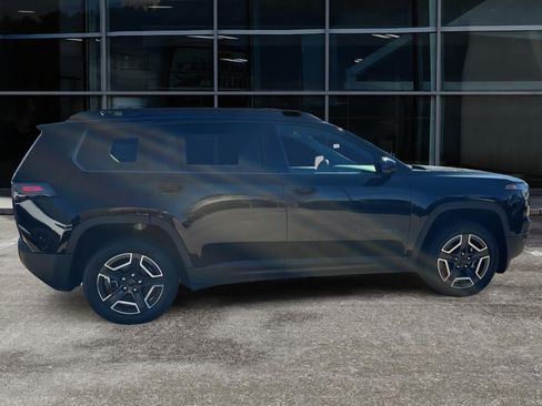 New 2026 Jeep Cherokee Laredo AWD/4WD image 8