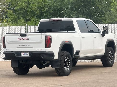 Used 2024 GMC Sierra 2500 AT4X AWD/4WD image 4