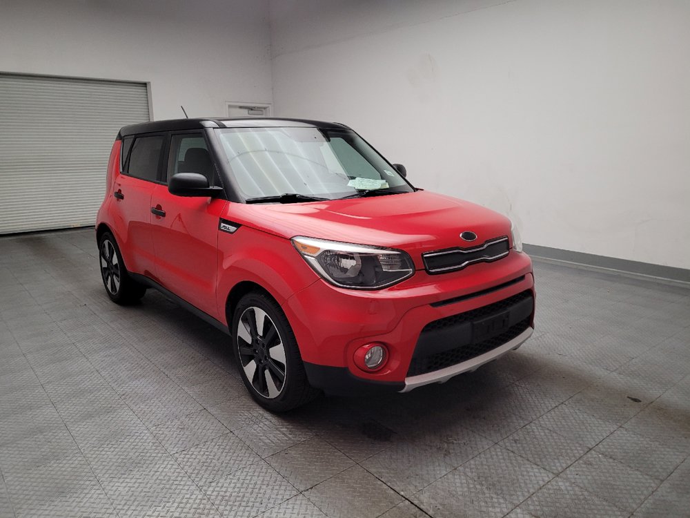 Used 2017 Kia Soul + w/ Designer's Package FWD image 13