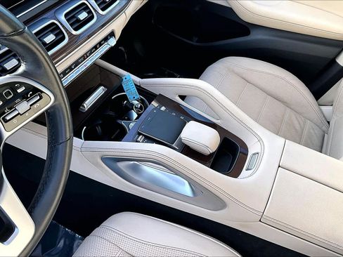 Used 2021 Mercedes-Benz GLE 450 4MATIC image 16