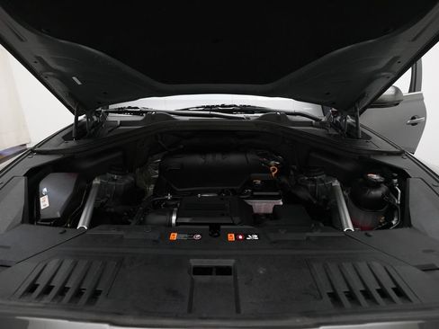 Used 2025 Genesis GV80 2.5T Standard AWD/4WD image 3