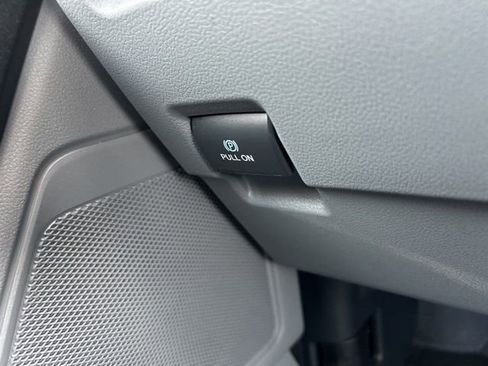 Used 2024 Ford F250 XL image 19