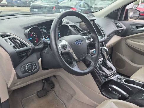 Used 2014 Ford Escape Titanium w/ Equipment Group 401A AWD/4WD image 10