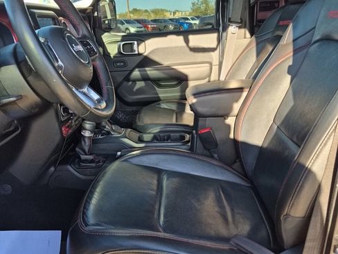 Used 2018 Jeep Wrangler Unlimited Rubicon image 18