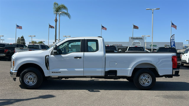New 2026 Ford F350 XL w/ XL Chrome Package RWD image 7