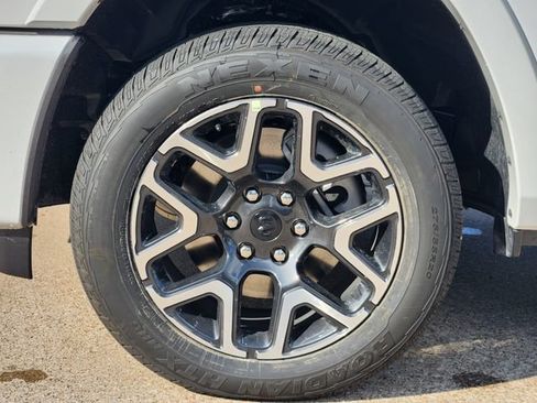 New 2026 RAM 1500 Laramie AWD/4WD image 8