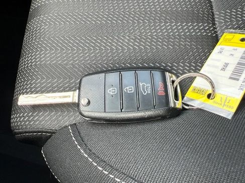 Used 2019 Kia Sportage LX FWD image 33