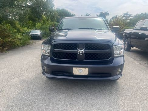 Used 2017 RAM 1500 Express w/ Express Value Package AWD/4WD image 5