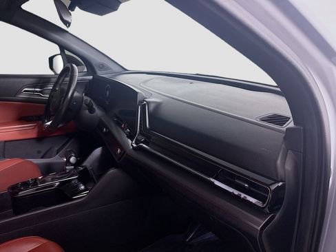 Used 2023 Kia Sportage SX image 30