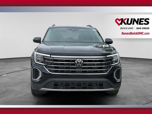 Used 2025 Volkswagen Atlas SE FWD image 3