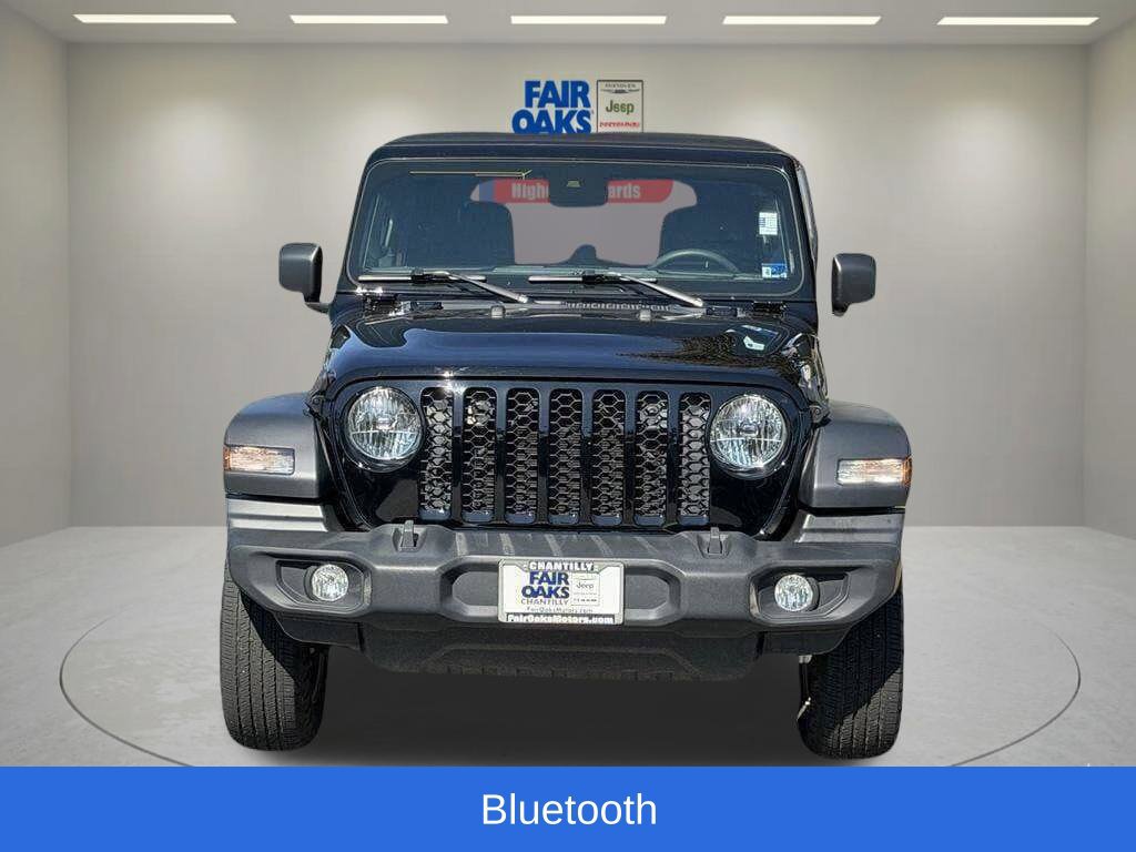 Used 2024 Jeep Wrangler Unlimited Sport AWD/4WD image 4