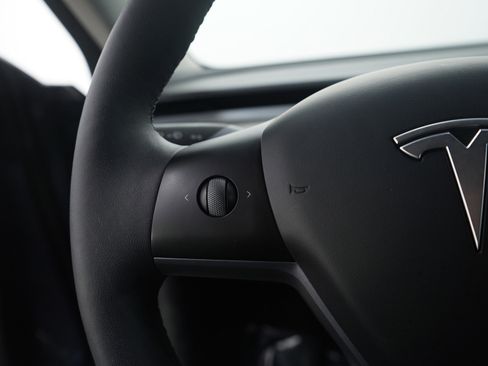 Used 2023 Tesla Model 3 Performance image 22