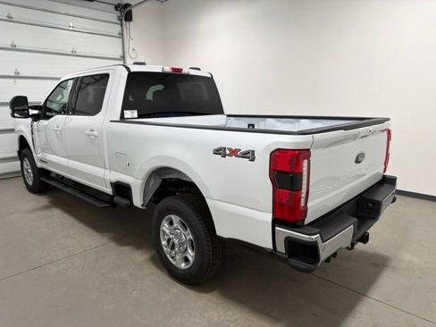 New 2026 Ford F350 XLT w/ XLT Premium Package AWD/4WD image 6