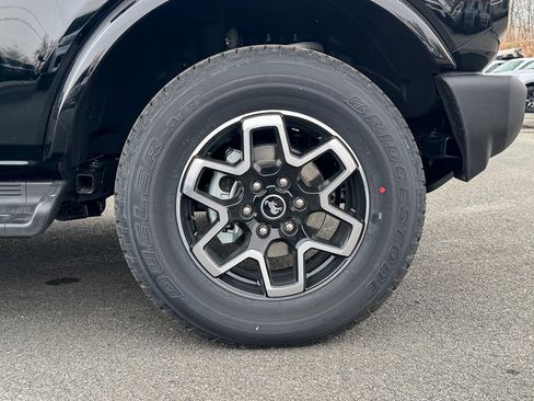 New 2026 Ford Bronco Outer Banks AWD/4WD image 19