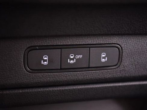 New 2025 Volkswagen ID. Buzz Pro S image 14