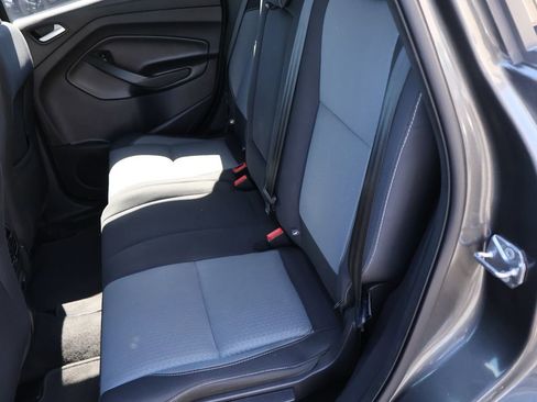 Used 2018 Ford Escape SE FWD image 13