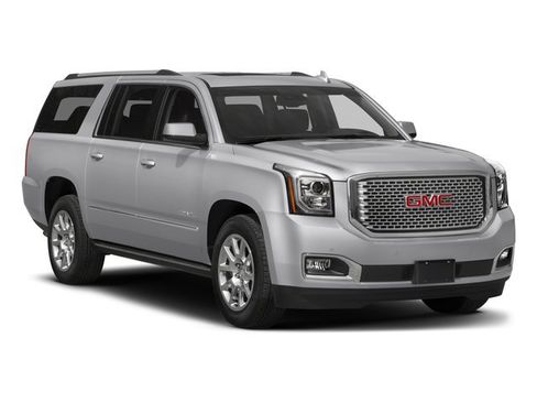 Used 2018 GMC Yukon XL Denali w/ Denali Ultimate Package AWD/4WD image 9
