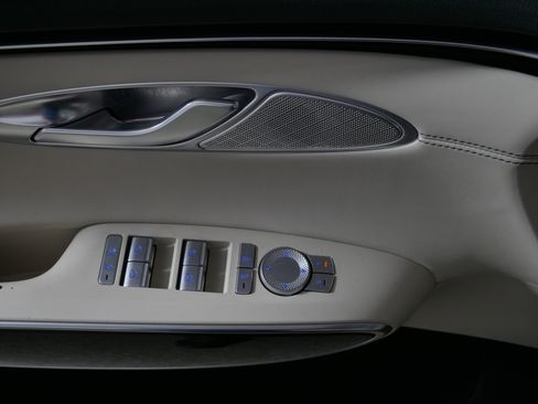 Used 2022 Genesis GV70 2.5T image 19