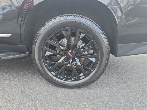 Used 2023 GMC Yukon SLT image 34