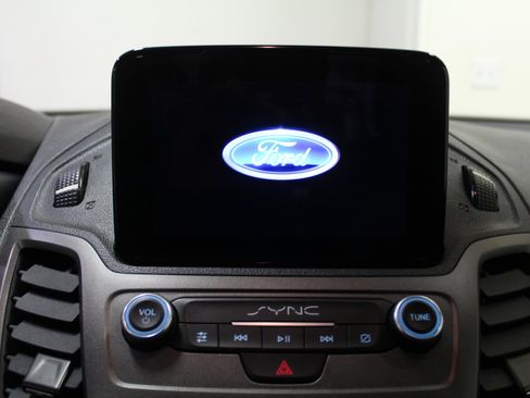 Used 2022 Ford Transit Connect XL image 12