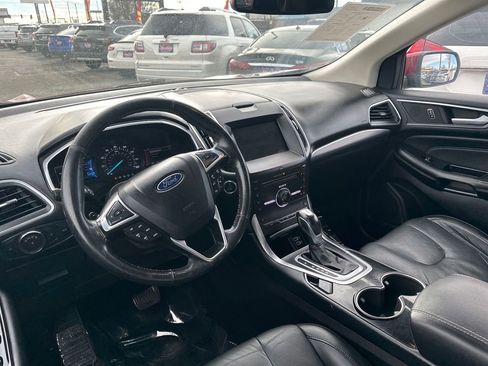 Used 2016 Ford Edge Titanium w/ Technology Package image 18