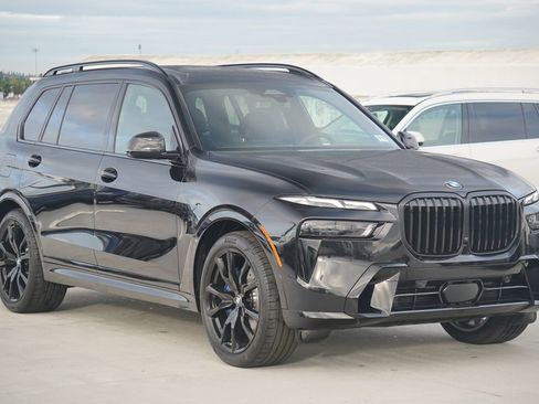 New 2026 BMW X7 xDrive40i w/ M Sport Package image 3