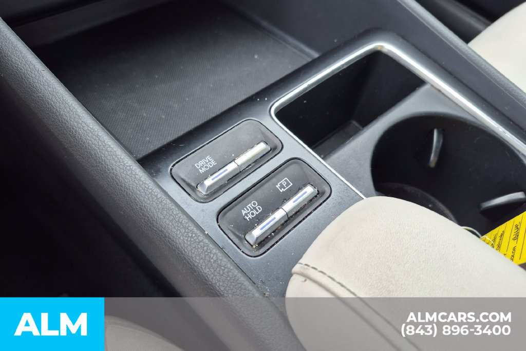 Used 2025 Hyundai Sonata SEL FWD image 15