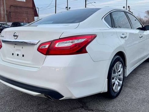 Used 2016 Nissan Altima 2.5 S w/ Power Driver Seat Package image 6