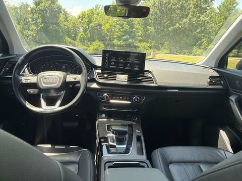 Used 2021 Audi Q5 2.0T Premium w/ Convenience Package AWD/4WD image 11