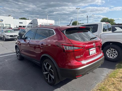 Used 2021 Nissan Rogue Sport SL w/ Premium Package AWD/4WD image 3