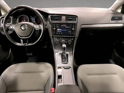 Used 2019 Volkswagen e-Golf SE w/ Driver Assistance Package FWD image 7