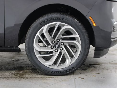 New 2026 Lincoln Navigator Reserve image 11