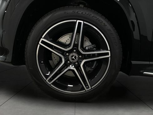 New 2026 Mercedes-Benz GLS 450 4MATIC image 14