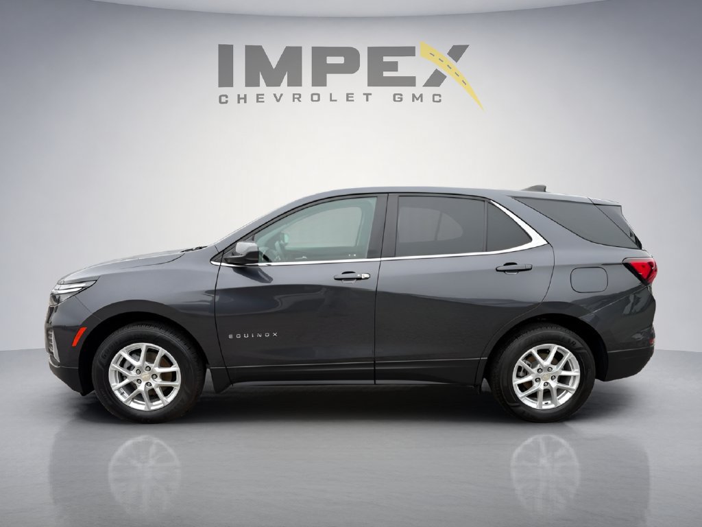 Used 2023 Chevrolet Equinox LT w/ LPO, Floor Liner Package AWD/4WD image 2