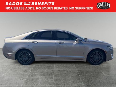 Used 2018 Lincoln MKZ Reserve image 3