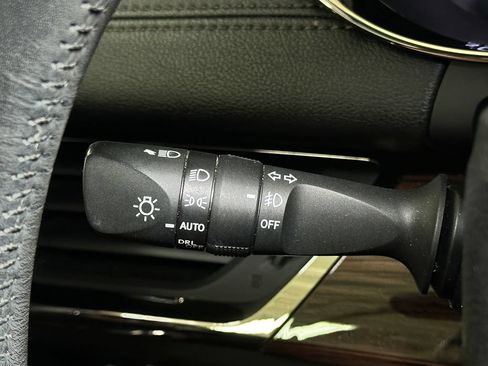 Used 2014 Toyota Avalon XLE Touring FWD image 30