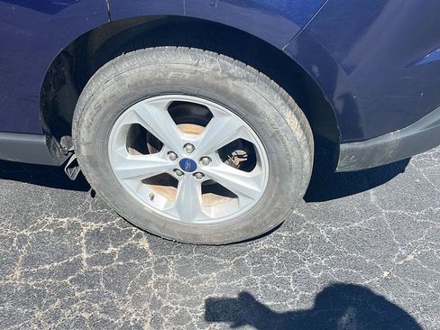 Used 2016 Ford Edge SE FWD image 32