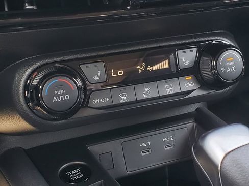 New 2026 Nissan Kicks SV w/ SV Premium Package image 25