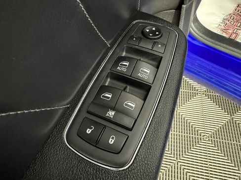 Used 2020 Dodge Charger SXT w/ Plus Group AWD/4WD image 39