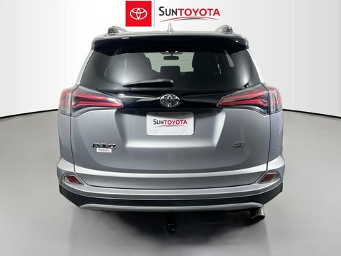 Used 2016 Toyota RAV4 SE image 5