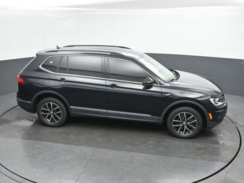 Used 2021 Volkswagen Tiguan S image 37
