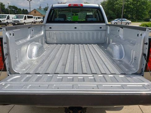 Used 2017 Chevrolet Silverado 2500 W/T AWD/4WD image 5