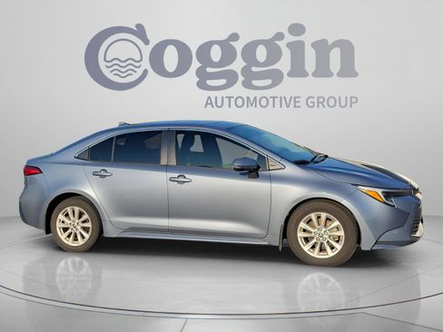 Certified 2024 Toyota Corolla XLE FWD image 6