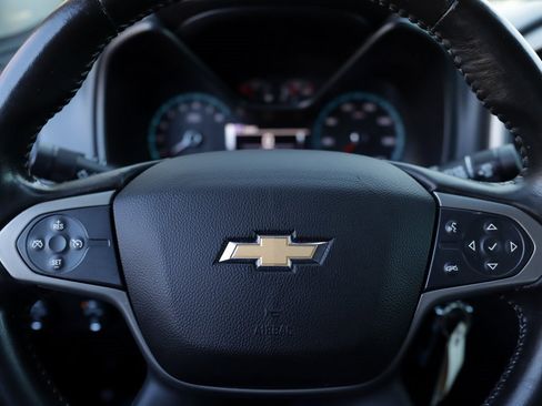 Used 2016 Chevrolet Colorado Z71 image 11