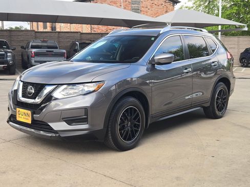 Used 2019 Nissan Rogue SV image 7