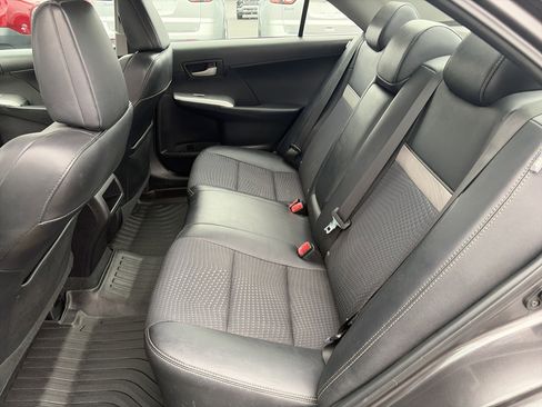 Used 2013 Toyota Camry L image 13